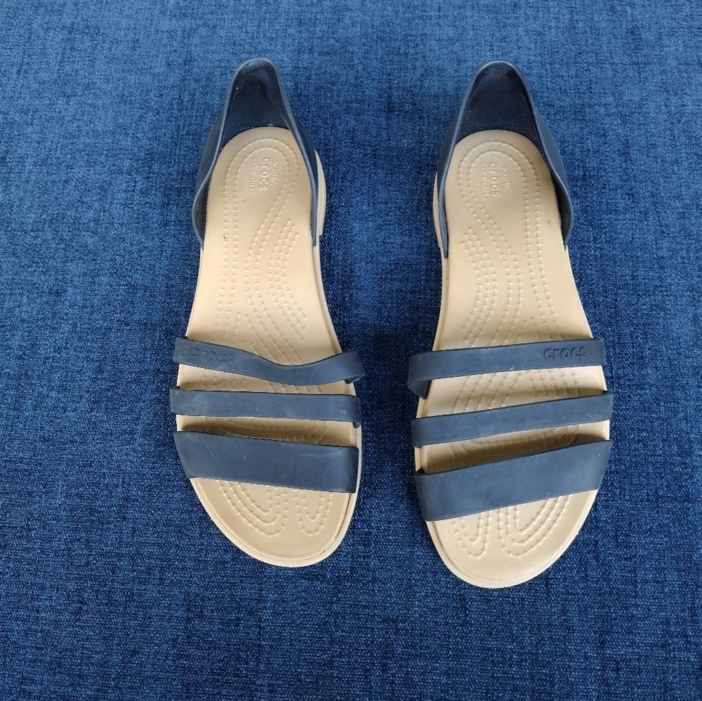 Crocs tulum Open Flat Shoes Womens Size 7 Black Beige Strappy Jelly Sandals